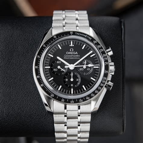 omega speedmaster professional quartz replica|omega speedmaster price.